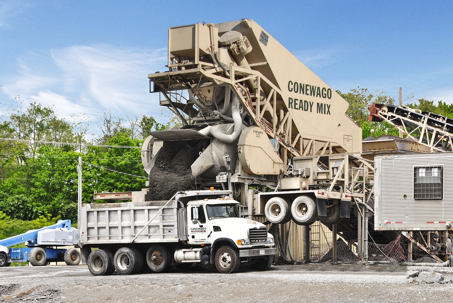 Conewago Manufacturing Mobile Ready-Mix Project - Roller Compacted Concrete (RCC) – ESSROC